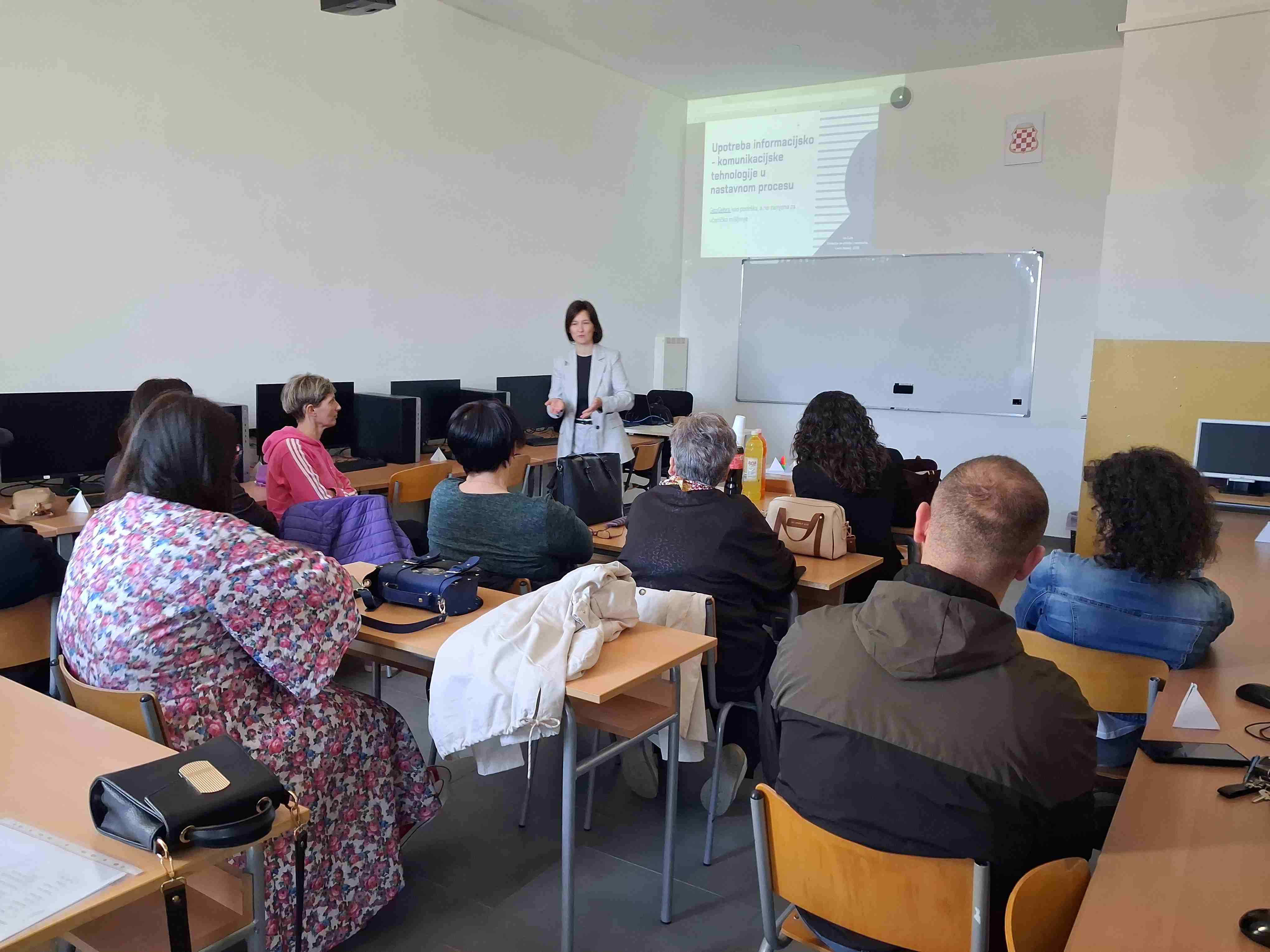 Održana edukacija "Primjena informacijsko-komunikacijske tehnologije u nastavnom procesu"